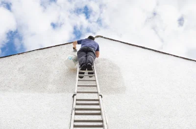 Peinture extérieure à Queudes — façades et ravalement
